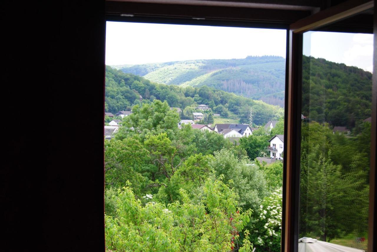 Hinter Den Spiegeln Hotel Heimbach Eksteriør billede