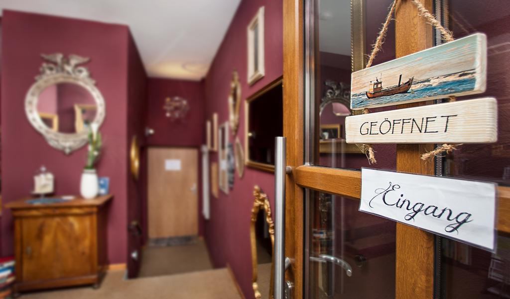 Hinter Den Spiegeln Hotel Heimbach Eksteriør billede